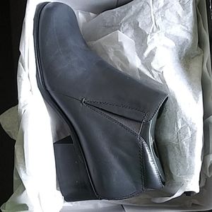 Grayish-Blue leather booties